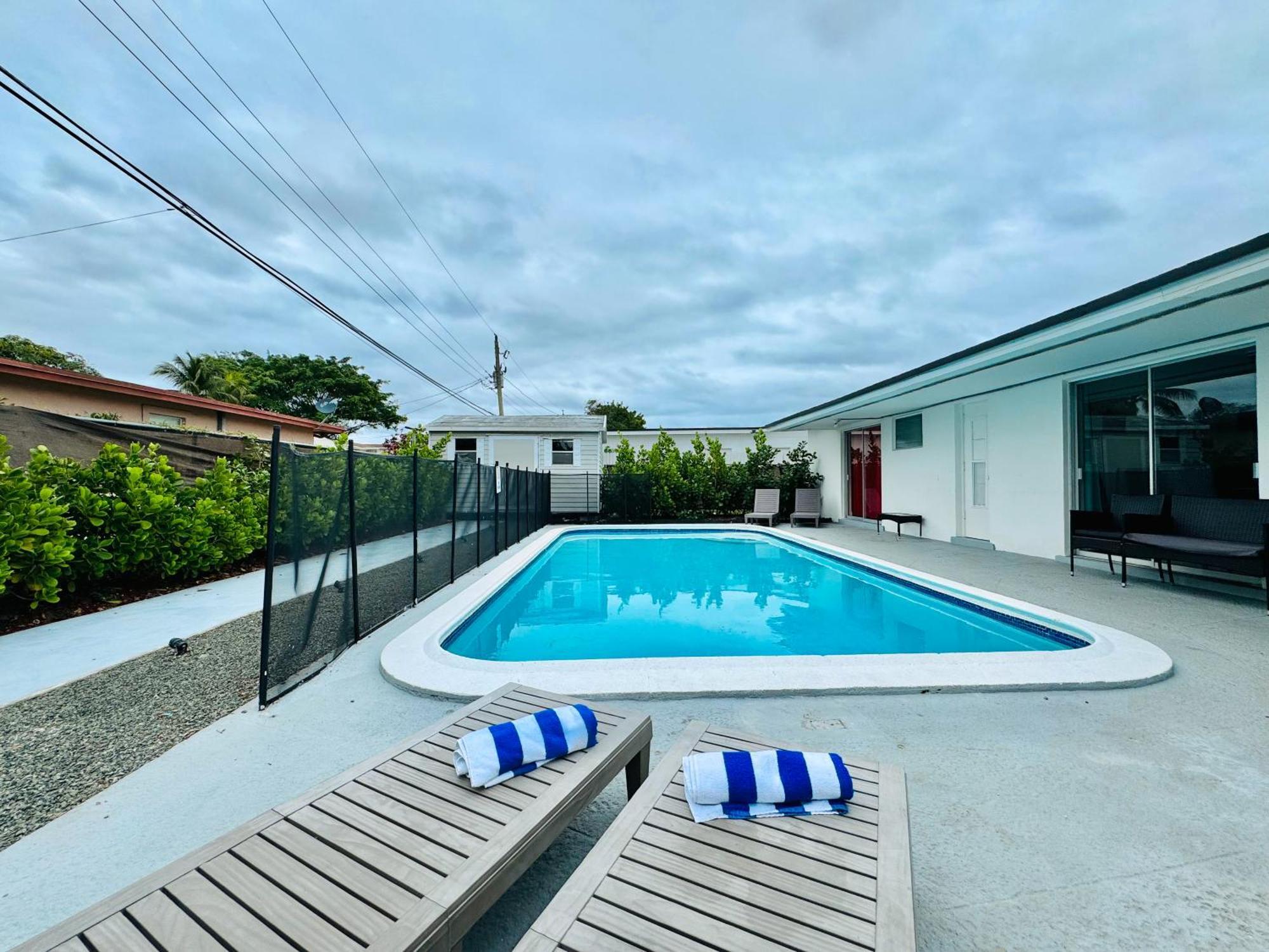 Tropical Villa Pool Courtyard & Garden View فورت لودرديل المظهر الخارجي الصورة